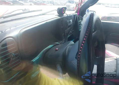 1996 Chevrolet Gmt-400 K1500 из США, поврежденный, VIN 2GCEK19R7T1255602